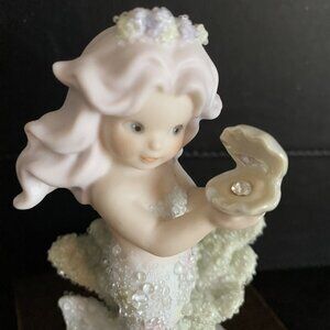Enesco Coral Kingdom- April Mermaid #137359- Diamond